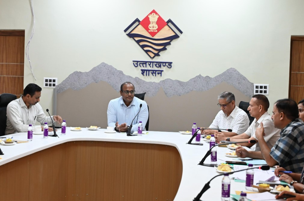 दिव्यांग मतदाताओं के बूथों को चिन्हित कर जरूरी सुविधाएं सुनिश्चित की जाएँ- मुख्य निर्वाचन अधिकारी