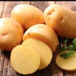 आलू सिर्फ सब्जी नहीं, बल्कि ब्यूटी सीक्रेट भी है – ऐसे करें चेहरे पर अप्लाई