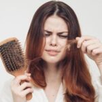 मानसून में बाल झड़ने से हैं परेशान? तो अपनाएं ये आसान घरेलू उपाय, मिलेगा फायदा