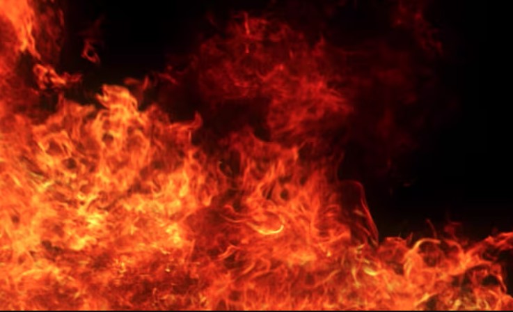 नैनीताल के ओल्ड लंदन हाउस में लगी भीषण आग, 86 वर्षीय महिला की हुई मौत