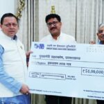 स्वामी राम हिमालयन यूनिवर्सिटी ने सीएम राहत कोष में दिए ₹51 लाख