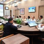 सरकारी अस्पतालों में निजी अस्पतालों जैसी सुविधाएं होंगी- डीएम