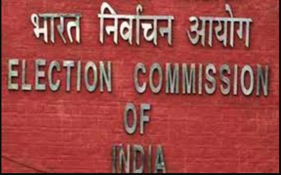 ‘वोट चोर’ बयान पर चुनाव आयोग का पलटवार, कहा- “साक्ष्य हो तो हलफनामे के साथ पेश करें,