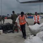 मौसम की चुनौतियों के बीच राहत अभियान जारी, फंसे लोगों को मिल रही मदद