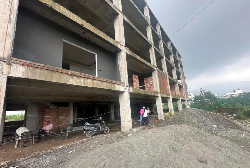 देहरादून में एमडीडीए की बड़ी कार्रवाई, कई अवैध भवन सील