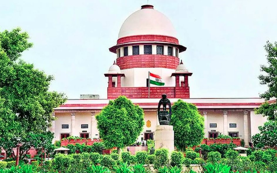 सुप्रीम कोर्ट ने दिल्ली-एनसीआर में पटाखों की बिक्री पर लगाया पूर्ण प्रतिबंध