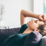 तनाव और अनिद्रा से जूझ रहे हैं? शरीर में हो सकती है इस पोषक तत्व की कमी