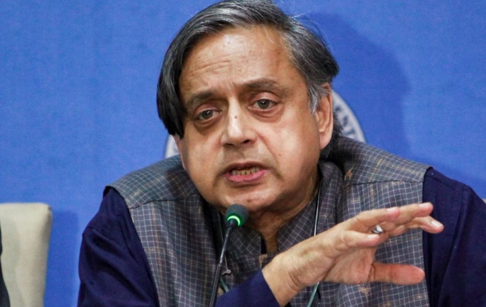 शशि थरूर ने ऑपरेशन सिंदूर पर उठी बहस को बताया संवेदनशील मुद्दा, राजनीति से ऊपर रखी राष्ट्रीय सुरक्षा