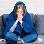 सर्दियों में जुकाम से तुरंत राहत: तुलसी-अजवाइन की भाप है सबसे असरदार उपाय