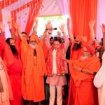 2027 हरिद्वार कुंभ की तैयारियाँ तेज, मुख्यमंत्री धामी ने गंगा तट पर संतों संग की महत्वपूर्ण बैठक