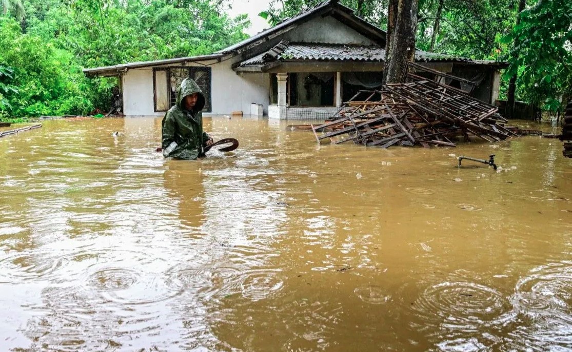 श्रीलंका-  चक्रवात दित्वाह ने मचाई तबाही, अब तक 334 की मौत, 370 लोग लापता