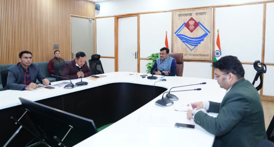 भूमि हस्तांतरण एवं अधिग्रहण की प्रक्रिया में लाएं तेजी- मुख्य सचिव