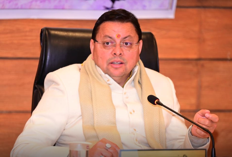 मुख्यमंत्री धामी ने की देहरादून जनपद के विकास कार्यों की समीक्षा