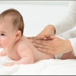 क्या मालिश करने से बच्चा ज्यादा मजबूत, हेल्दी और तेजी से विकसित होता है? जानिए डॉक्टर की राय