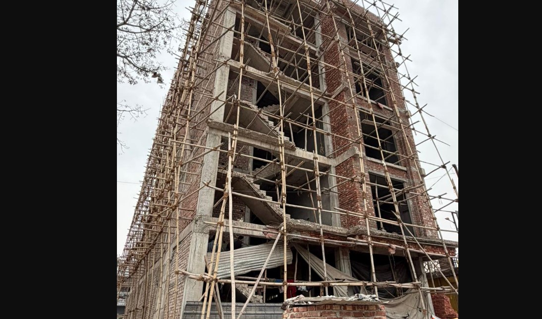 अवैध निर्माण पर एमडीडीए की सख्त कार्रवाई, ऋषिकेश में बहुमंजिला भवन सील