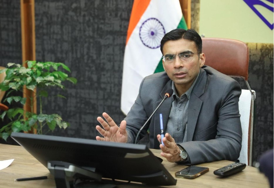 सुरक्षा मानकों की अनदेखी पर जिला प्रशासन सख्त, सभी कार्य अनुमतियां निरस्त