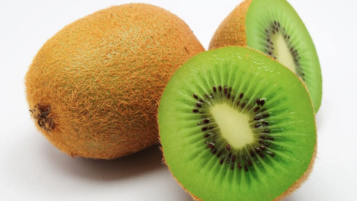 रोजाना एक कीवी का सेवन, सेहत को मिलते हैं कई बड़े फायदे