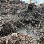 इंडोनेशिया में बड़ा हादसा, भारी बारिश के कारण कचरे का विशाल ढेर ढहा, पांच लोगों की मौत