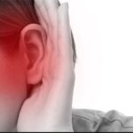 बुजुर्गों ही नहीं, युवाओं और बच्चों में भी बढ़ रही सुनने की समस्या, जानिए इसके कारण