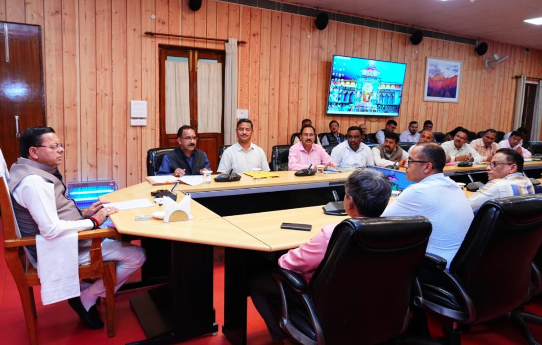 मुख्यमंत्री धामी से उत्तराखंड डिप्लोमा इंजीनियर्स महासंघ की वार्ता