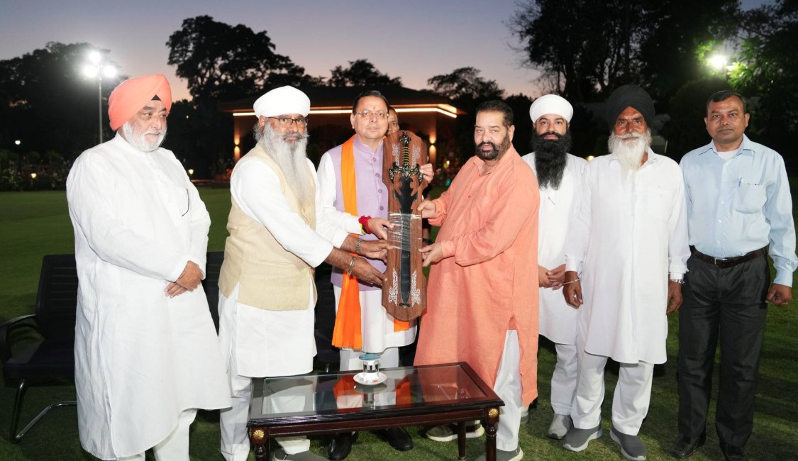 मुख्यमंत्री धामी से सिख समुदाय के प्रतिनिधिमंडल ने की मुलाकात