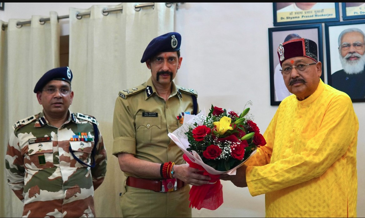 राज्य सरकार सीमांत क्षेत्रों के विकास और तीर्थयात्रियों की सुचारू यात्रा के लिए पूरी तरह प्रतिबद्ध- महाराज