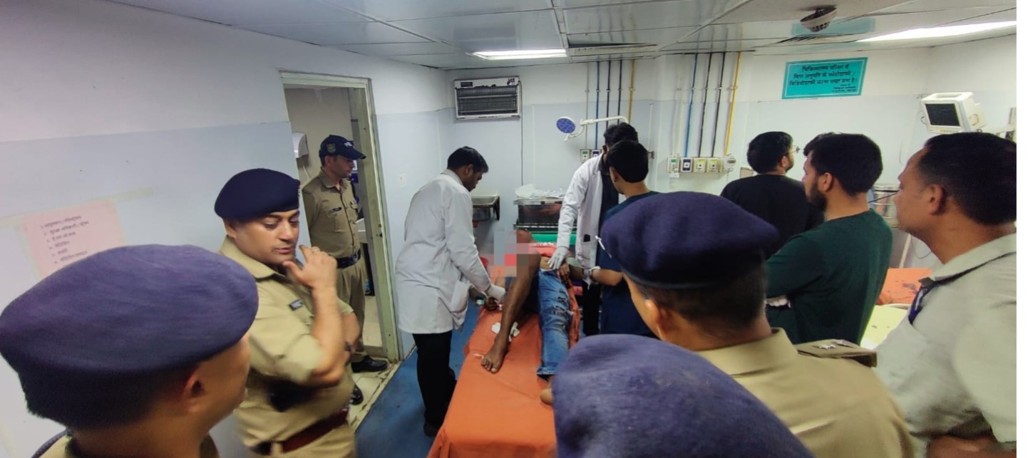 ऑपरेशन प्रहार- दून पुलिस की शातिर बदमाश के साथ हुई मुठभेड़, आरोपी गिरफ्तार