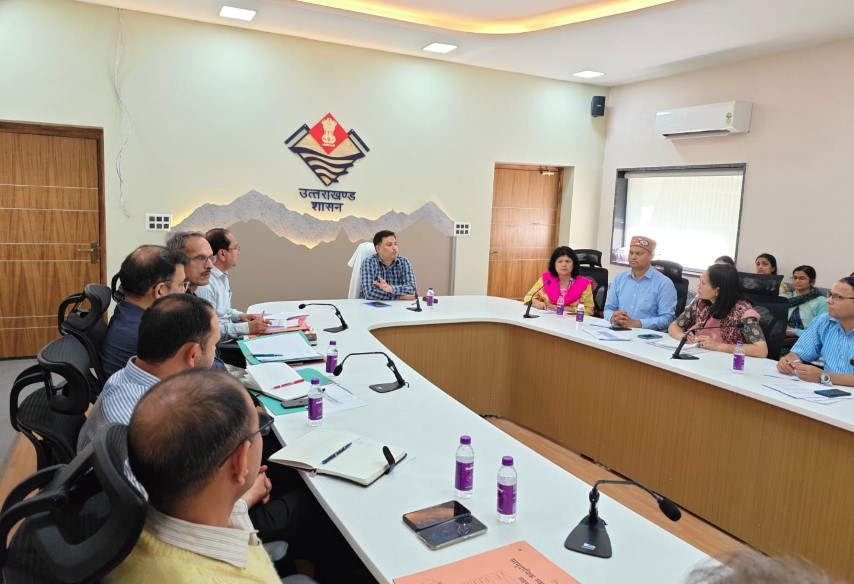 उत्तराखण्ड के अति-दुर्गम क्षेत्रों में हेली सेवाओं से सुरक्षित मातृत्व को नई गति