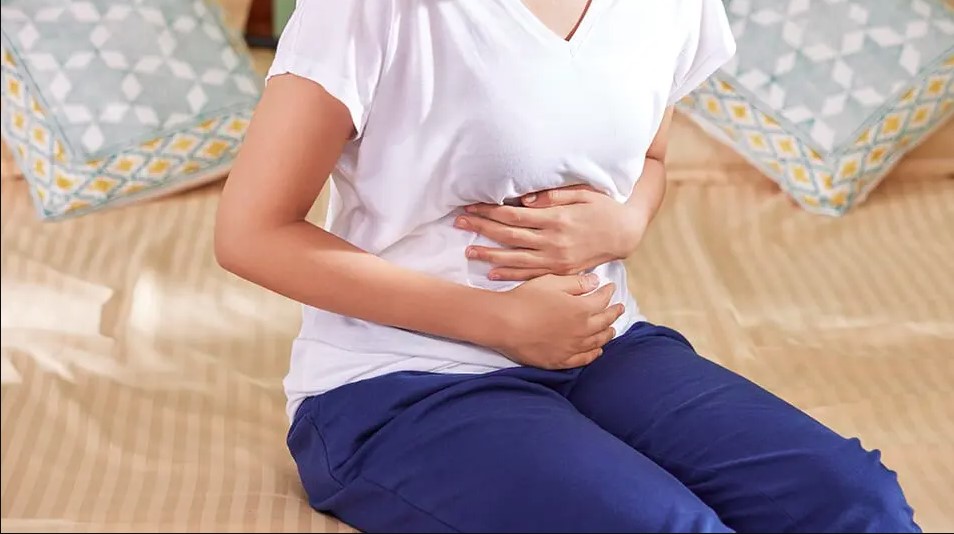 क्या आपको भी पेट में गैस और भारीपन की समस्या है? तो इन घरेलू उपायों से पाएं राहत