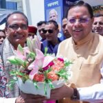 ‘अपनापन–नरेंद्र मोदी संग मेरे अनुभव’ पुस्तक का लोकार्पण कार्यक्रम में शामिल हुए मुख्यमंत्री धामी