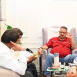 मंत्री गणेश जोशी ने कृषि एवं उद्यान विभाग के अधिकारियों के साथ की बैठक