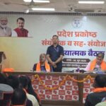 कार्यकर्ताओं की क्षमता, अनुभव और समर्पण से भाजपा अजेय बनी है- सीएम धामी