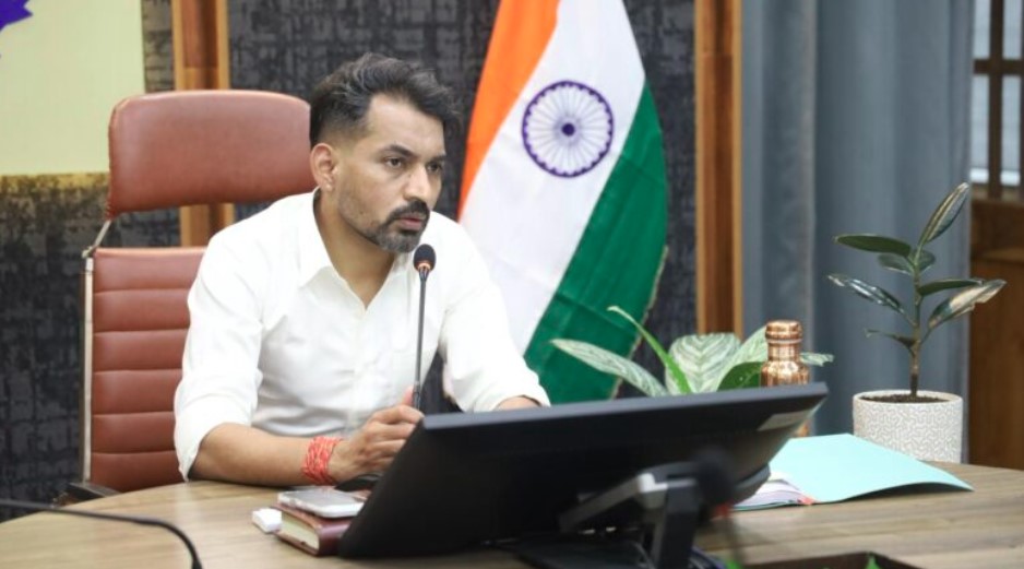 रात्रिकालीन कार्यों को मिली सशर्त अनुमति, लापरवाही पर डीएम का सख्त रुख