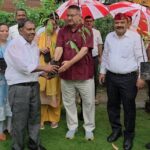 कृषि मंत्री गणेश जोशी ने विश्व पर्यावरण दिवस पर किया पौधारोपण