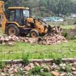 एमडीडीए की सख्ती- अतुल्यम रिजॉर्ट के पास 10 बीघा में अवैध प्लाटिंग ध्वस्त