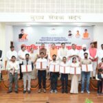 मुख्यमंत्री धामी ने चयनित 221 अभ्यर्थियों को बांटे नियुक्ति पत्र