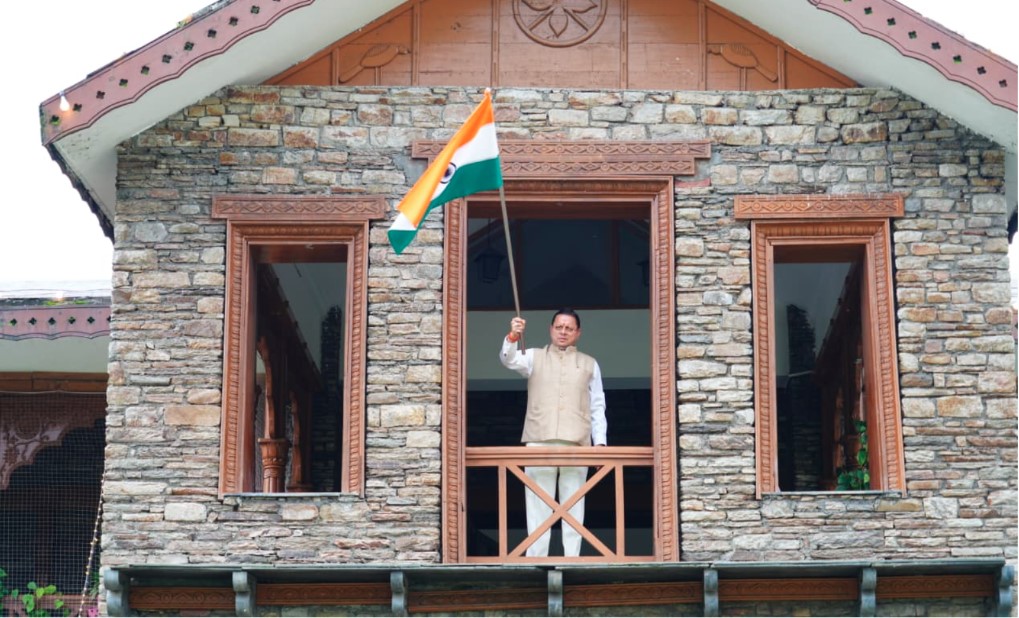 सीएम धामी ने प्रदेशवासियों को दी स्वतंत्रता दिवस की शुभकामनाएँ