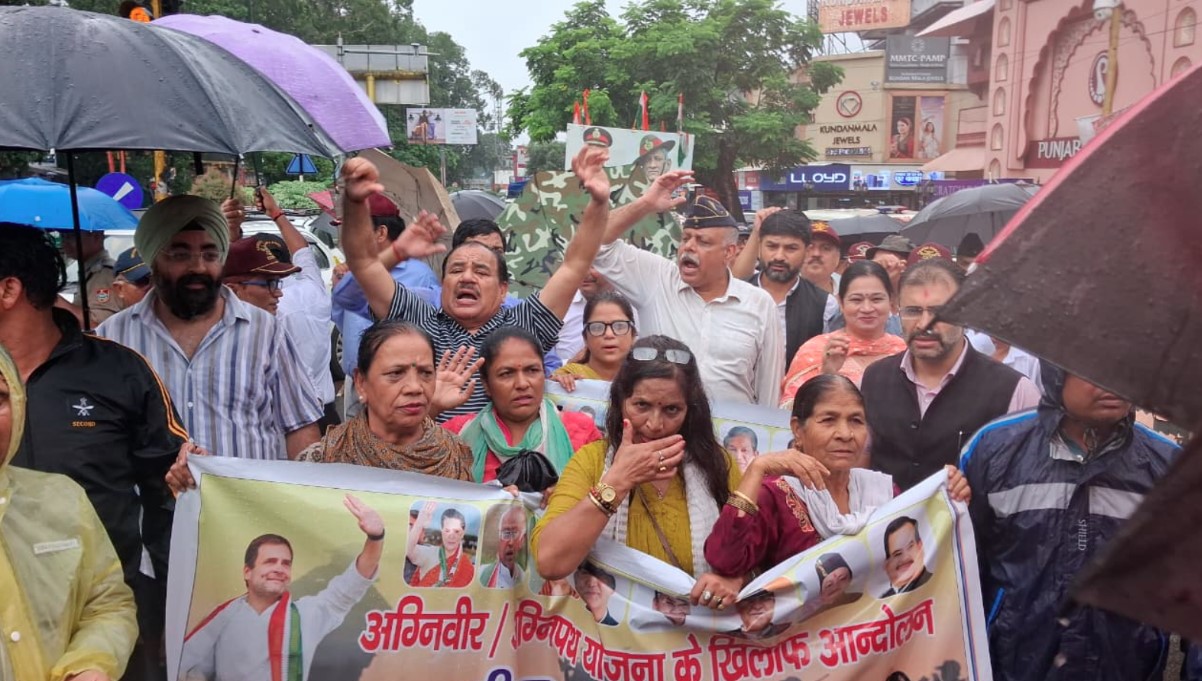 अग्निवीर योजना के विरोध में कांग्रेस की आक्रोश रैली, योजना वापस लेने की उठाई मांग