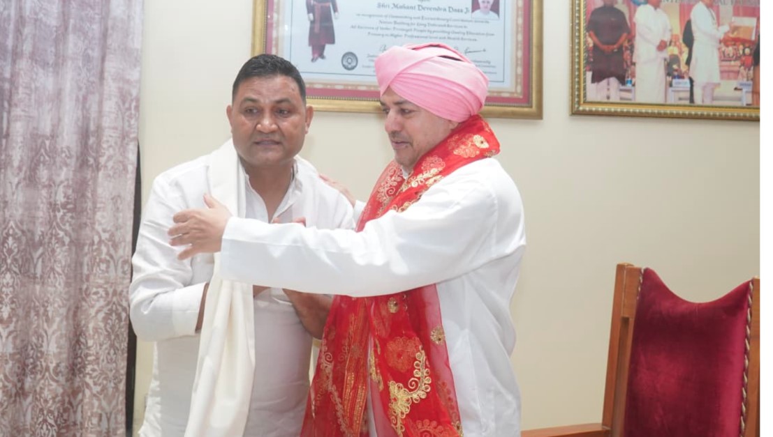 कैबिनेट मंत्री राम सिंह कैड़ा श्री दरबार साहिब का लिया आशीर्वाद